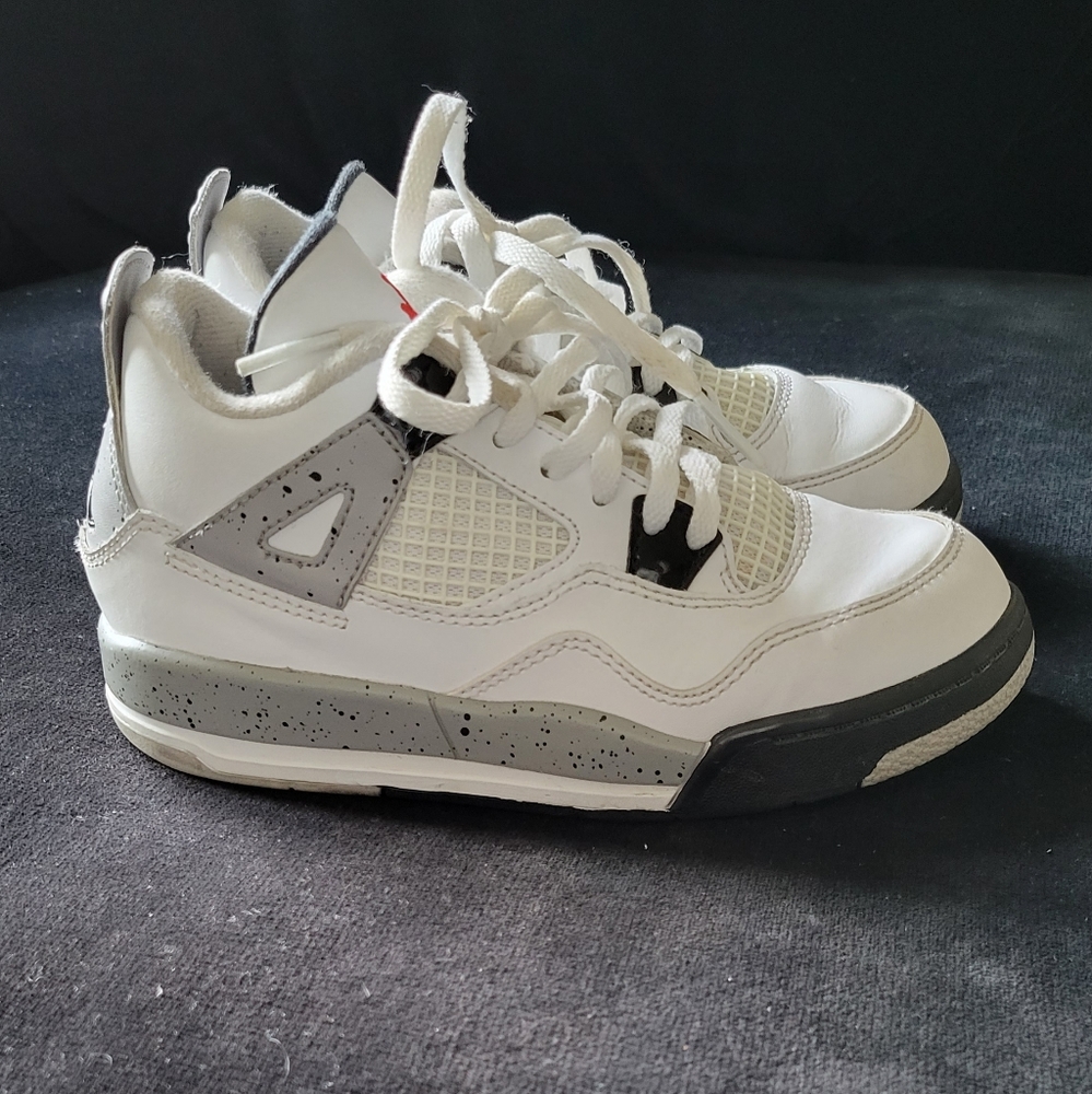 Air Jordan Retro 4, Little Boy, Size 13.5c